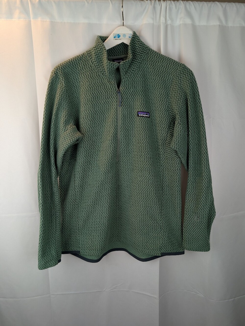 Patagonia - Women's R1 Air Zip Neck Pull Over size XL in VGUC The R1® Air Zip-N
